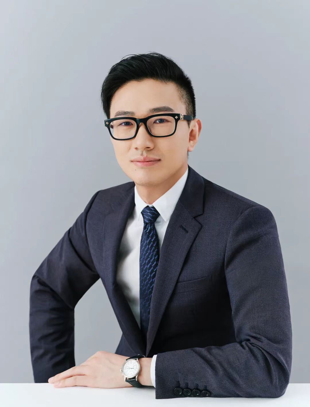 中国研究生抑郁焦虑问题显著 学业压力是罪魁祸首 (中国研究生抑郁症比例)